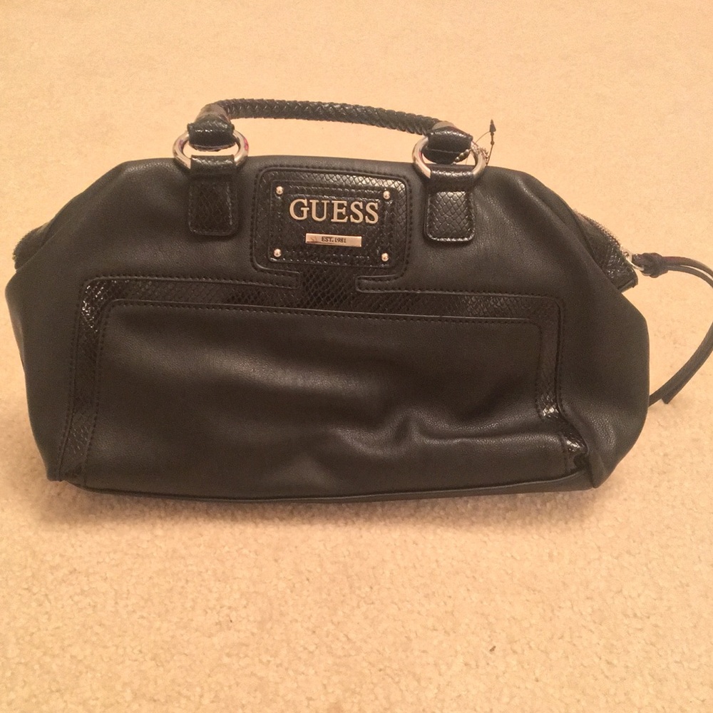 NWOT GUESS BAG